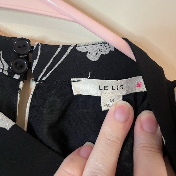 Le Lis Black Floral Long Sleeve Cold Shoulder Mini Dress - Picture 4 of 7